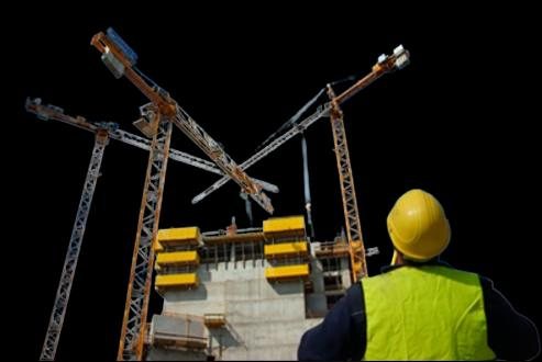 Grues sur un chantier